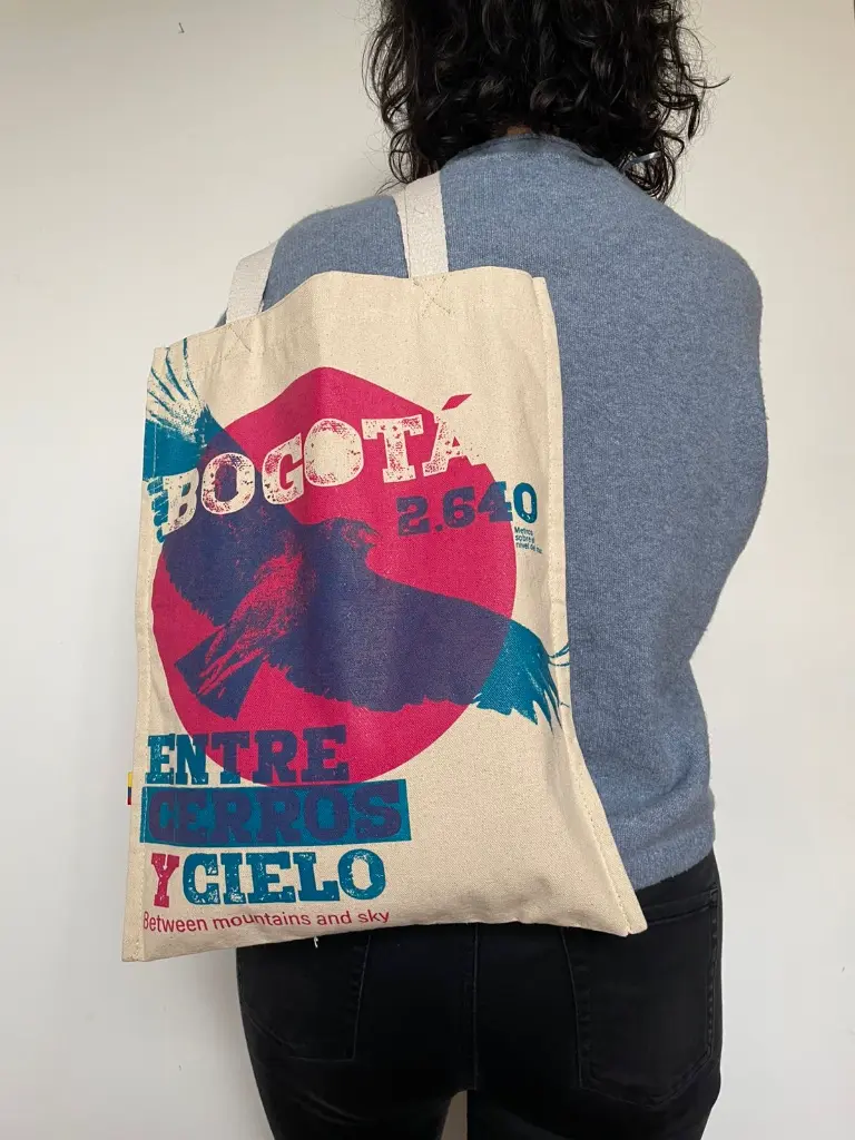 tote-bag-bogota-discrepante-2.webp
