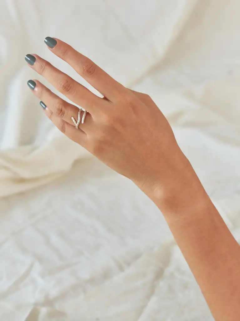 ANILLO CUERNO DE VENADO PLATA