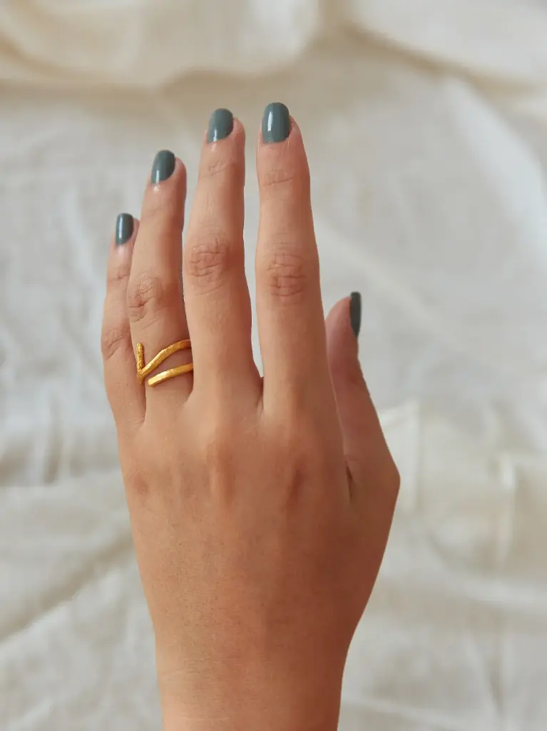 ANILLO CUERNO VENADO DORADO