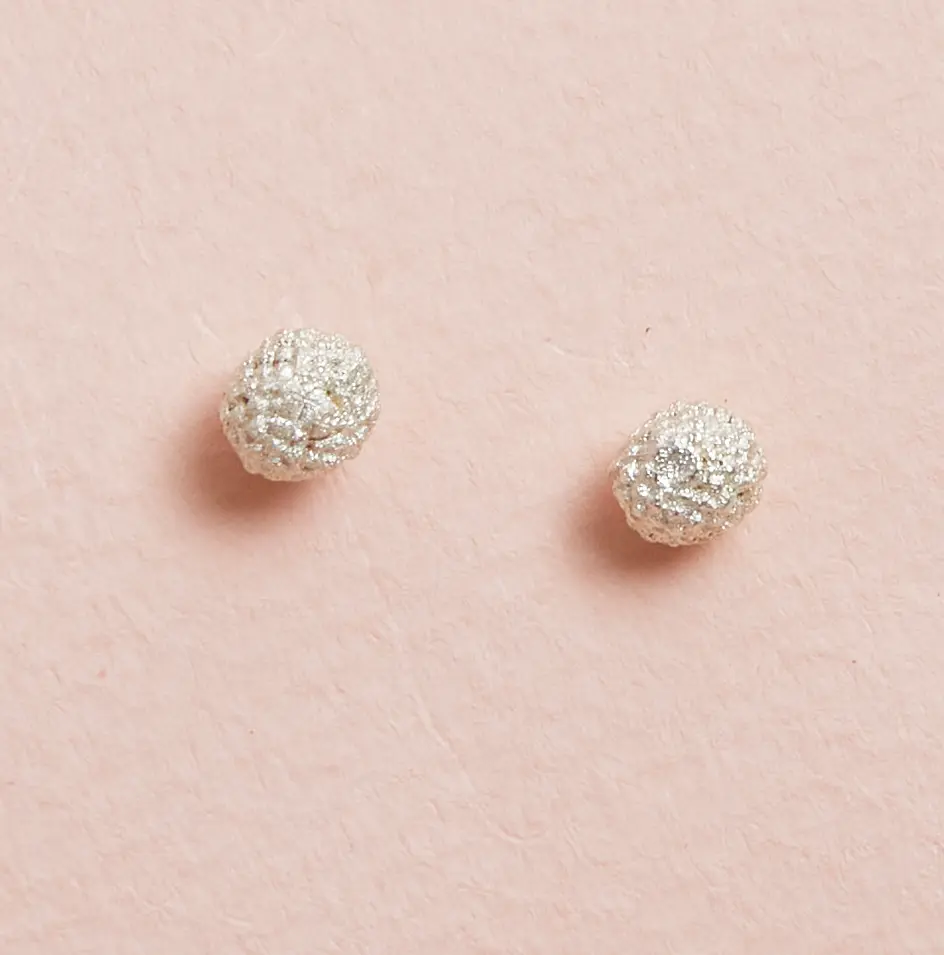 ARETES ACACIAS MINI BAÑO DE PLATA