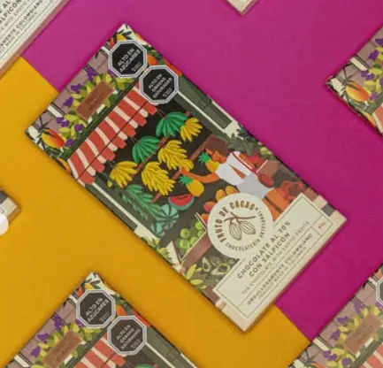 BARRA CHOCOLATE 70% CON SALPICÓN 30GR