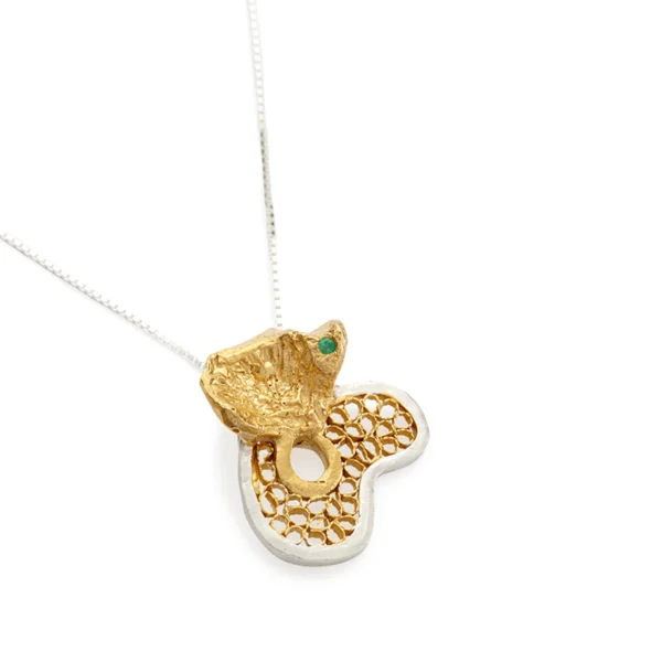 Collar pequeño alga