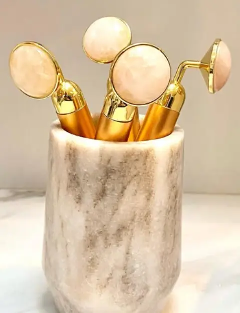 Rodillo de cuarzo rosado eléctrico