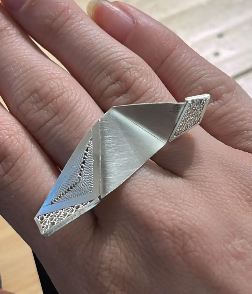 ANILLO RELAMPAGO