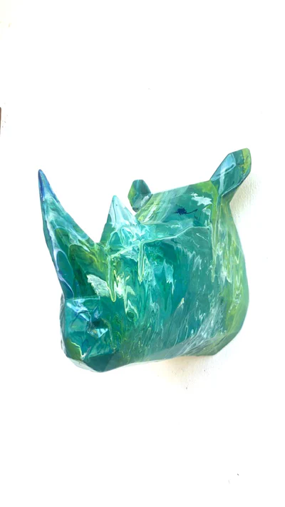 RINOCERONTE ESCULTURA PINTADO A MANO (CER)