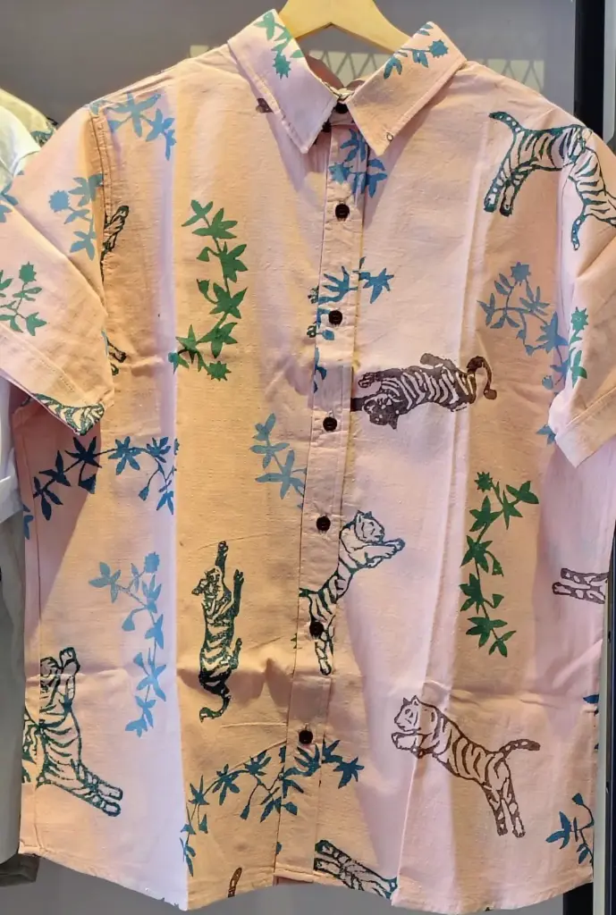 [CTA31RV-S] CAMISA TRÓPICO ALGODÓN TIGRE ENREDADERA ROSA VERDES (S)