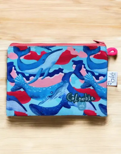 [A9009-20] COSMETIQUERA GRANDE BALLENAS