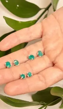 [AR00603] ARETES ESMERALDA PLATA LEY 950 CELEBRACIÓN MUZO