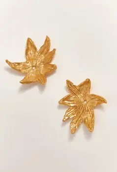 [AR00692] ARETES TOPOS PEQUEÑOS CLAVELLINO DORADO