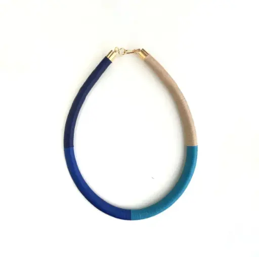 [CCS00R92] COLLAR CORAL