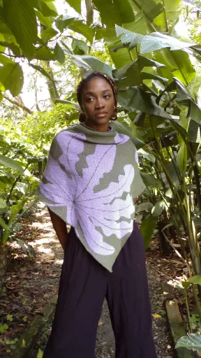 [CORE-PO-30-2717] PONCHO YARUMO - VERDE MILITAR Y LILA