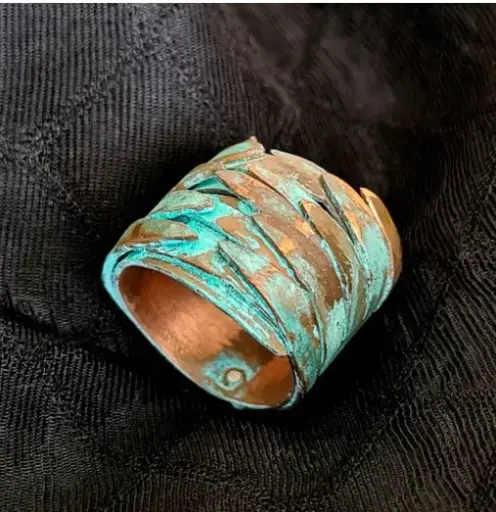 [JANAN001] ANILLO ALA PATINA