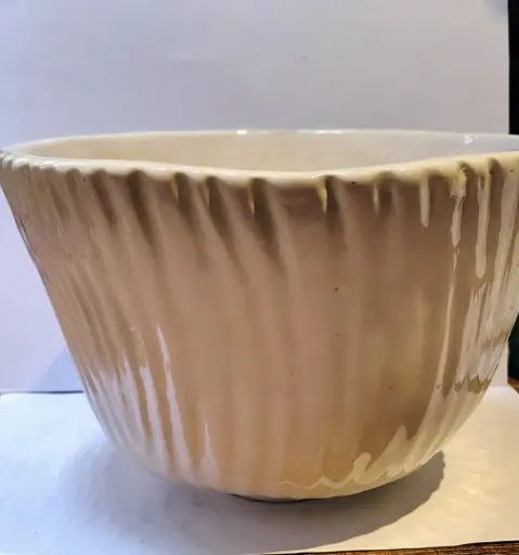 [LNEB016] vasija gemétrica grande blanca