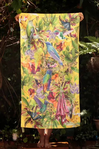 [TOA-AMA-1] TOALLA COLIBRIES AMARILLA