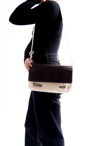 [CGTIN8] CANGURO Tinto